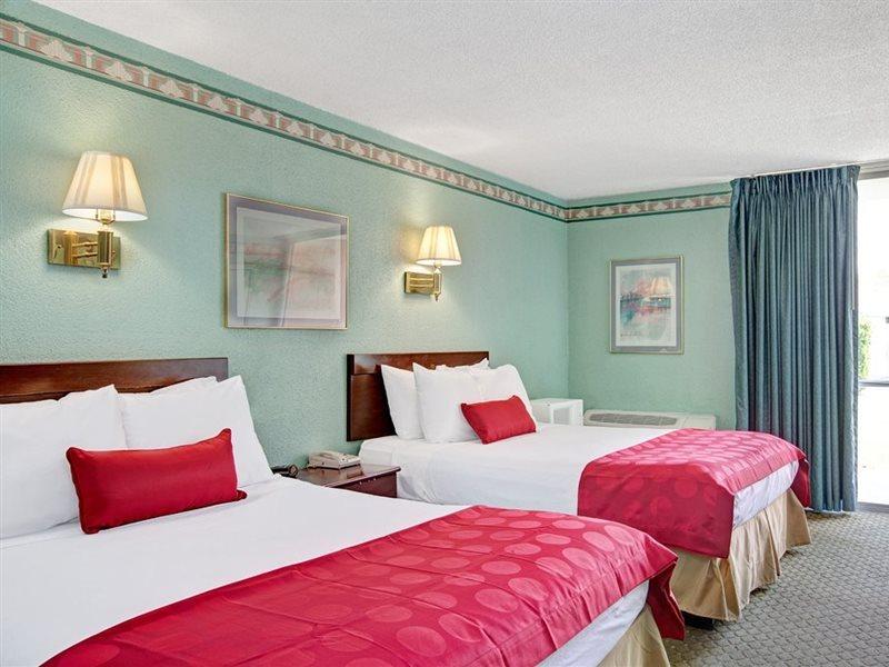 Ramada By Wyndham Parsippany Hotel Luaran gambar